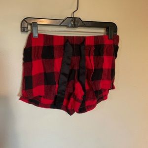 Old navy pajama shorts red plaid small